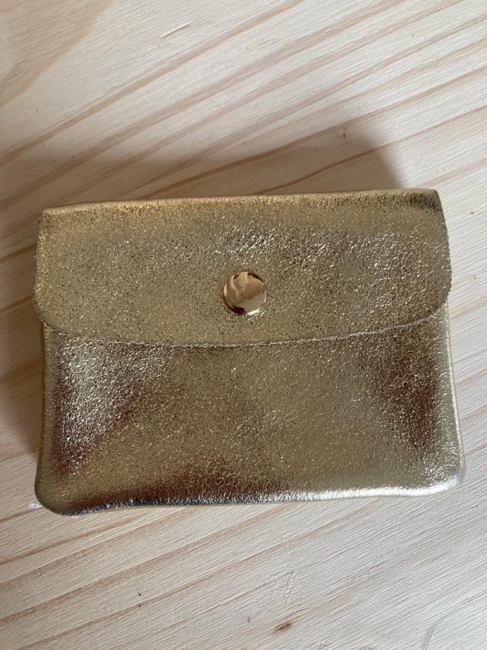 Porte-monnaie femme en cuir métallisé avec compartiment monnaie et cartes, portefeuille brillant femme
