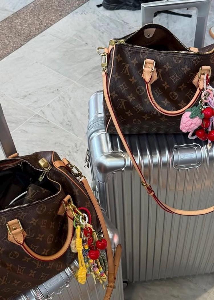 Gri-gri de sac fait main – Porte-clés fantaisie coloré avec breloques et perles