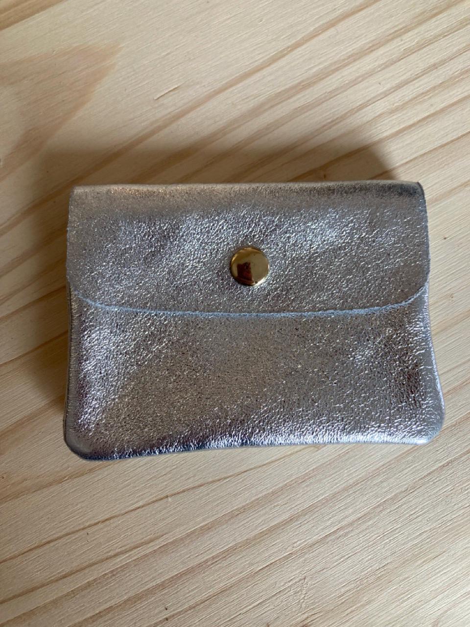 Porte-monnaie femme en cuir métallisé avec compartiment monnaie et cartes, portefeuille brillant femme