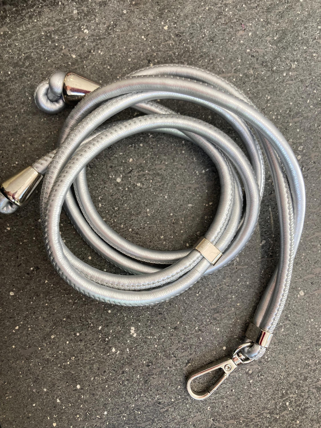 Sangle téléphone bandoulière en similicuir – Tour de cou universel – Lanière téléphone mains libres